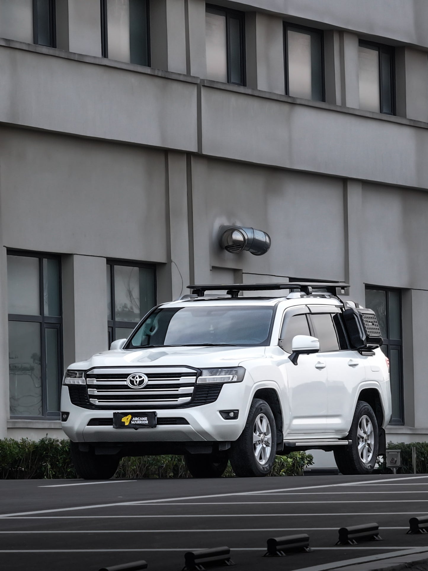 TOYOTA LC300 トヨタ ランクル300 STORM ルーフラック