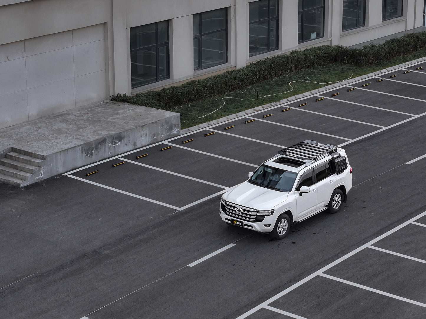 TOYOTA LC300 トヨタ ランクル300 STORM ルーフラック