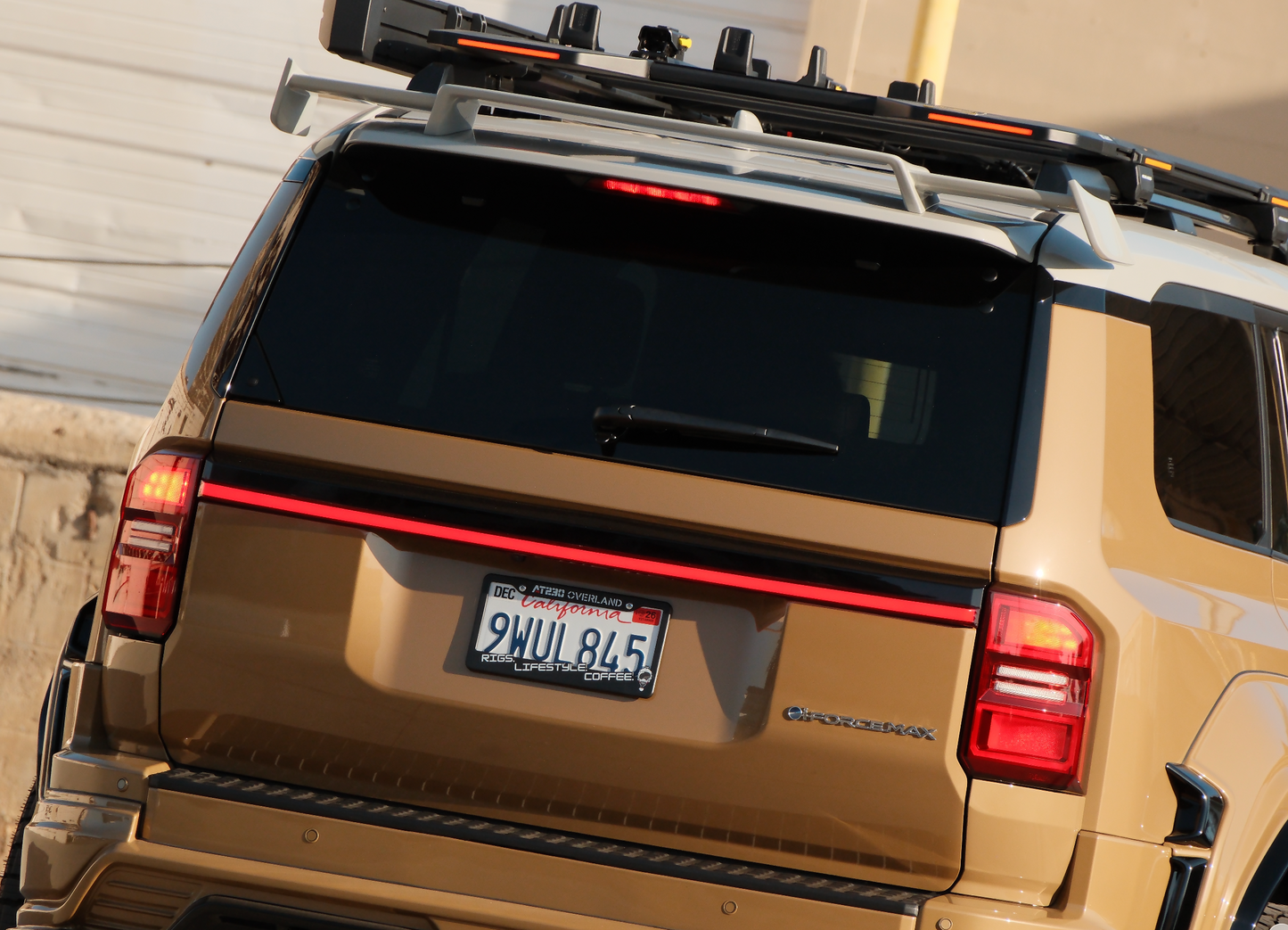 Toyota Land Cruiser 250 M'LinkX Roof Rack Platform ( Half-Length/With OEM Rails )