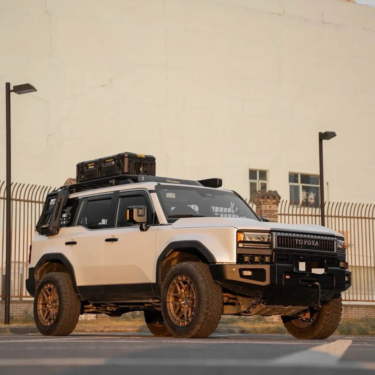 TOYOTA LC250 トヨタ LC250 STORM ルーフラック