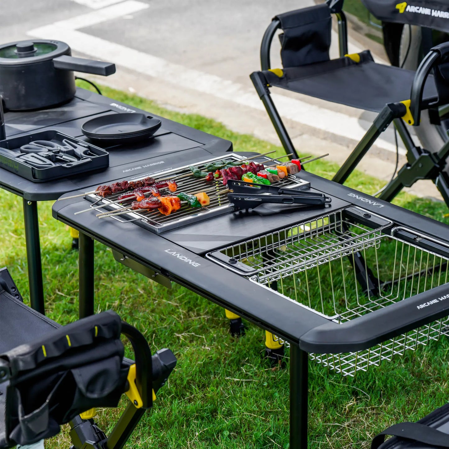 LANDING IGT キャンプテーブル