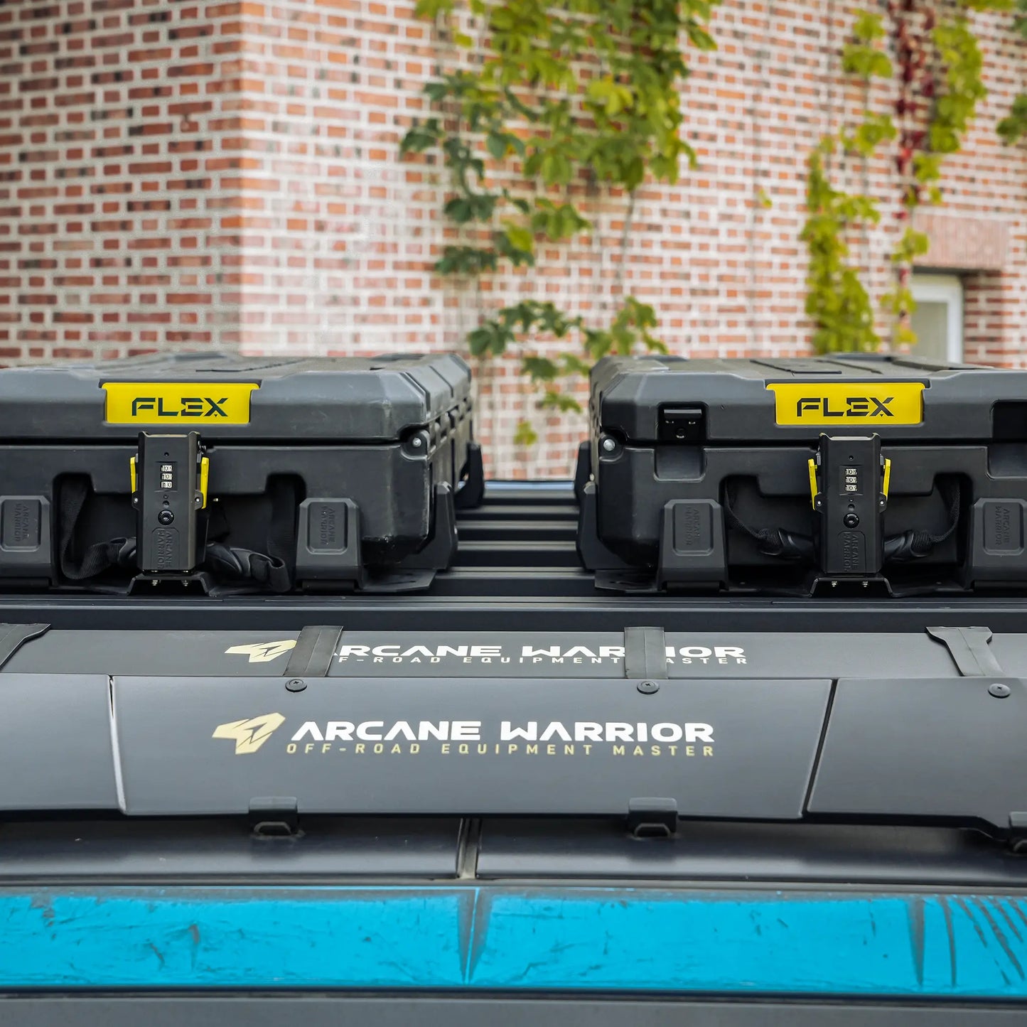 FLEXラギットケース用クイックリリー ス マウント Z01 PRO 36L/52L